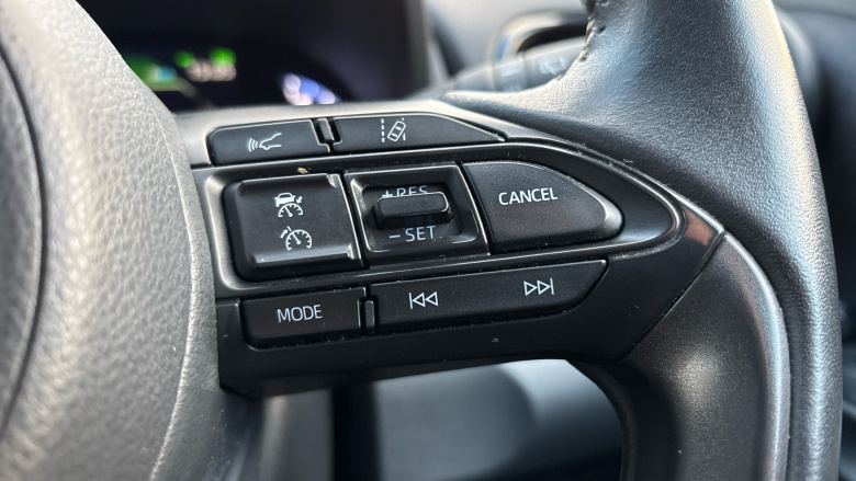 Toyota Yaris Cross 1.5 Hybrid Design 5dr CVT Hybrid Estate